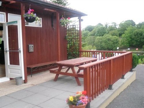 Carrybridge Lakeside Lodge 에니스킬런 외부 사진
